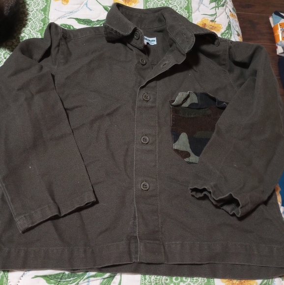 8 piece Lot boys 24m/2T used - Picture 2 of 8